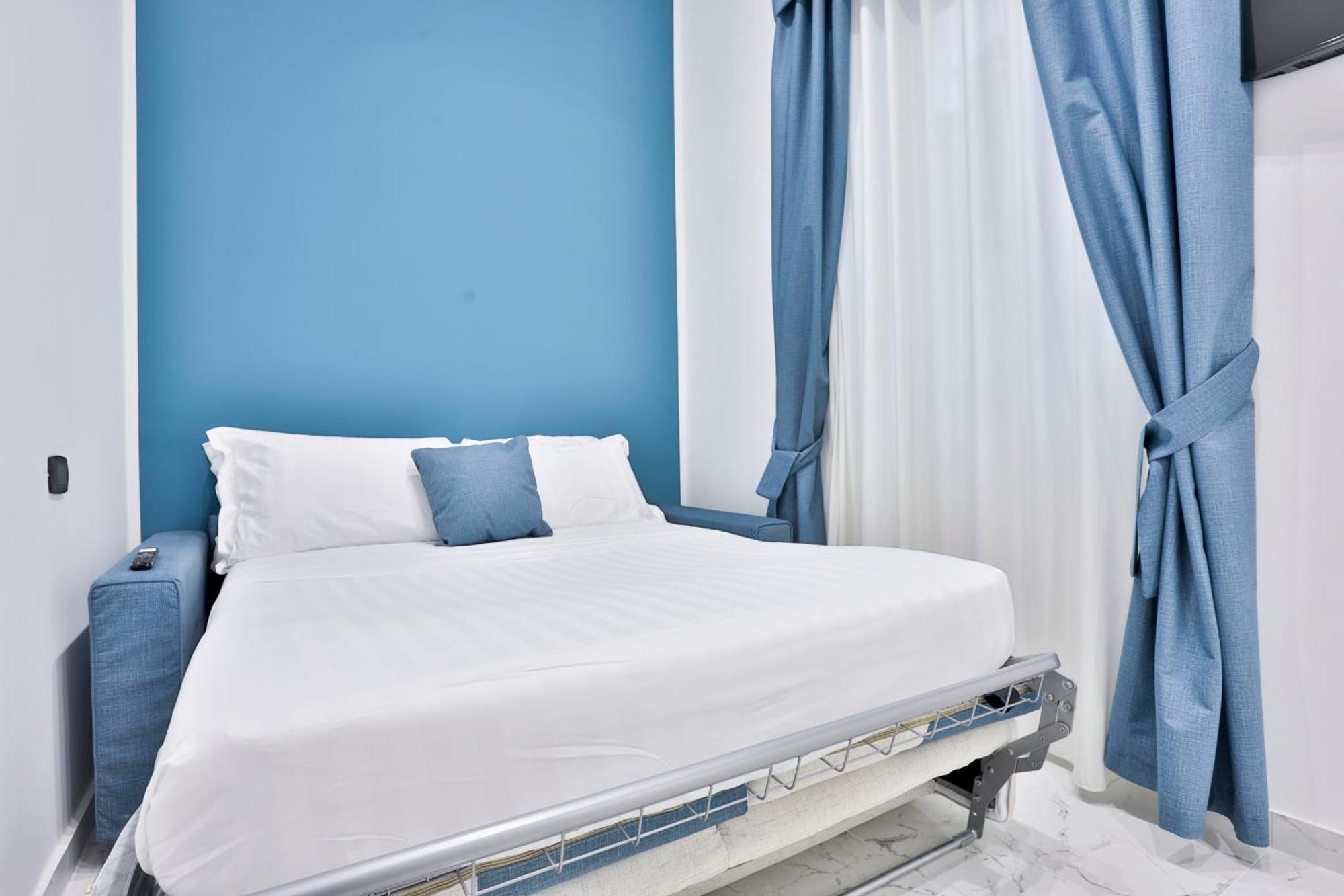 Hotiday Room Collection - Napoli Sant'Arcangelo מראה חיצוני תמונה